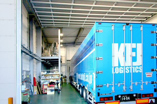 整備スペース内